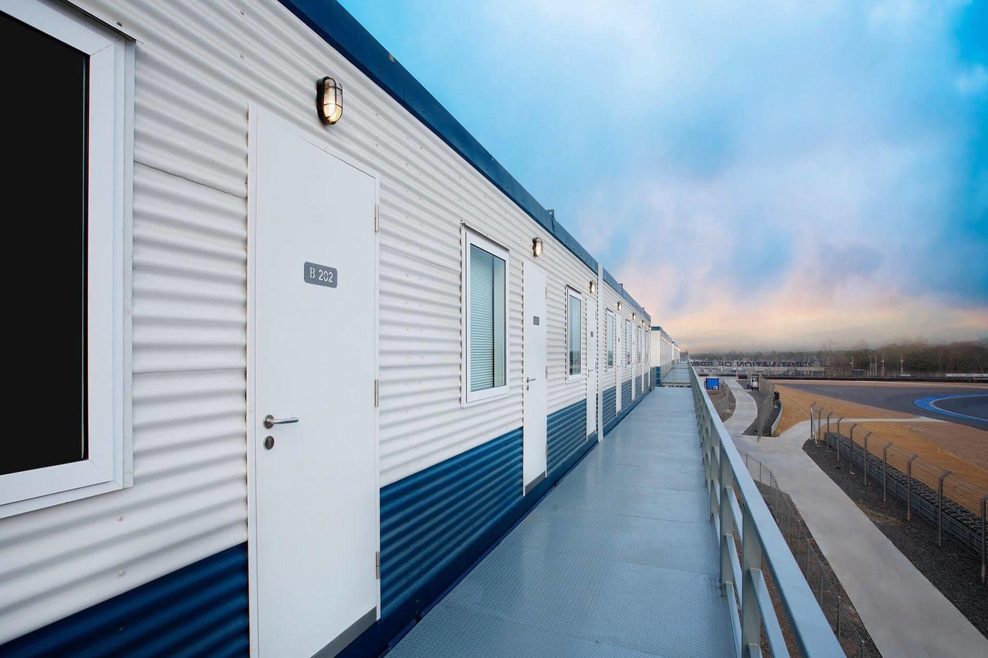 Bric Box Hotel Buriram Exterior foto